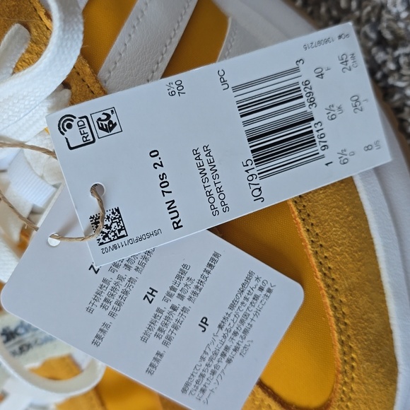 Adidas Gold and White Running Shoes - Picture 7 of 10